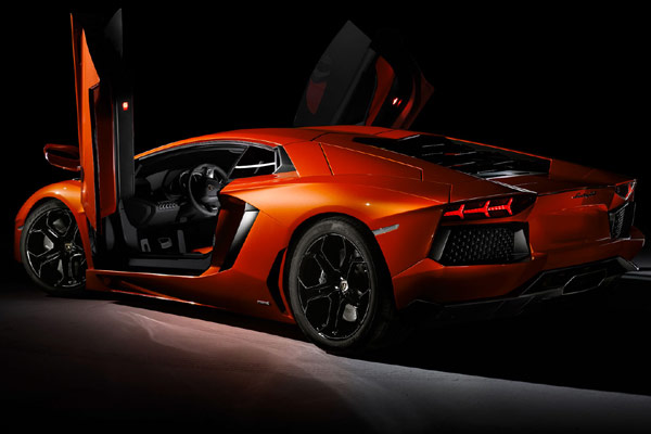 Lamborghini Aventador LP 700-4
