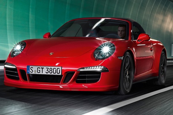 Porsche 911 Carrera 4 GTS