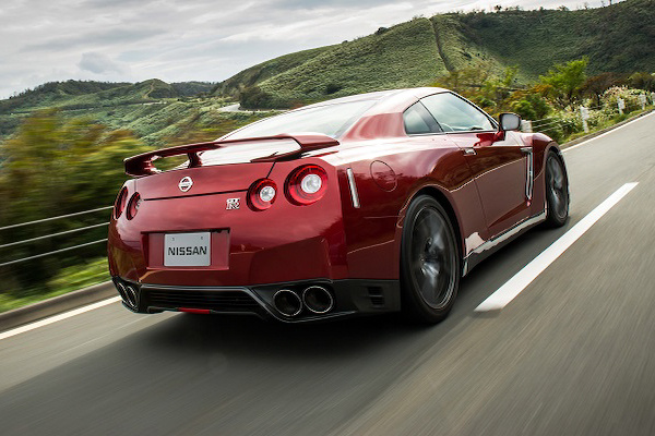2015 JDM-Spec Nissan GT-R