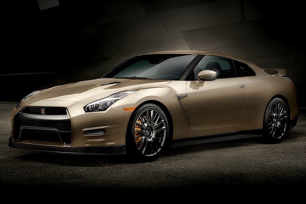 2016 Nissan GT-R 45th Anniversary Gold Edition