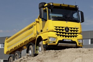 Mercedes-Benz Arocs 3245
