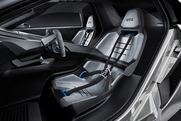 2015 VW Golf GTE Sport