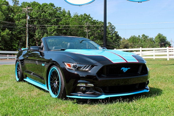 Petty's Garage 2016 Mustang GT King Premier convertible