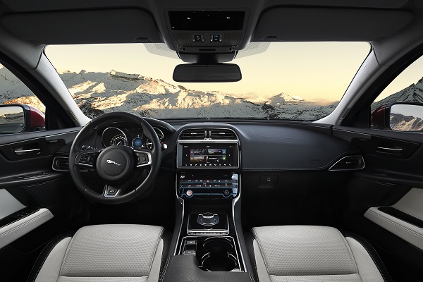 2017 Jaguar XE