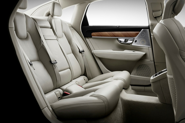 Volvo S90 interior