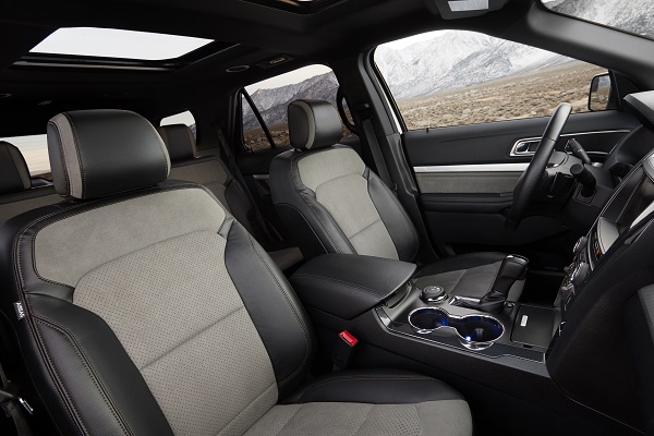 2017 Ford Explorer XLT Sport Appearance Package