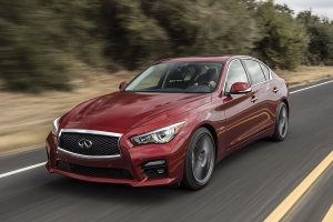 Infiniti Q50 models equipped with the 3.0-liter V6 twin-turbo 400 hp engine are designated as the Q50 Red Sport 400 and feature unique staggered 19-inch aluminum-alloy wheels and 245/40R19 front/265/35R19 rear summer performance run-flat tires, as well as unique exhaust tips. These changes help to assert the car’s performance credentials and add to its aggressive, confident aura.