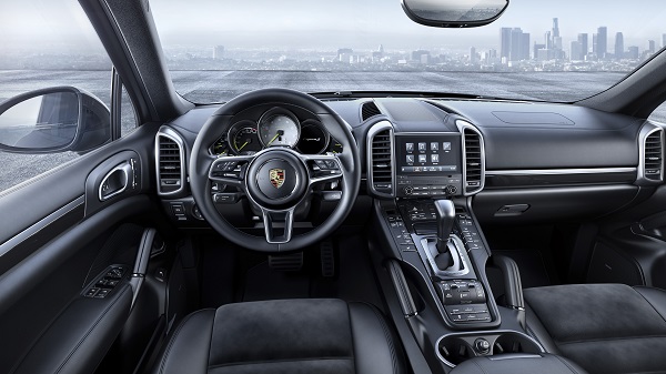 2017 Porsche Cayenne Platinum Edition interior