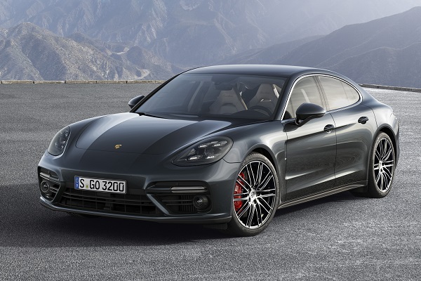 2017 Porsche Panamera