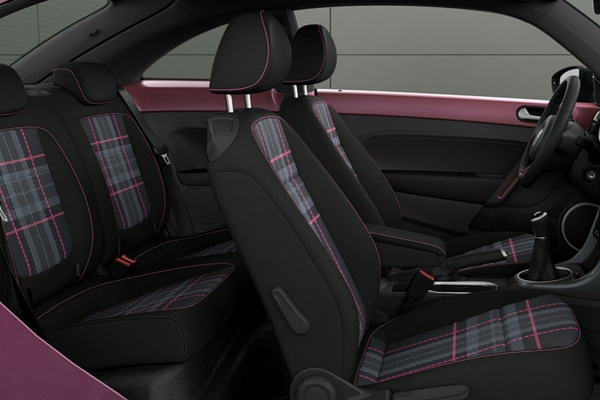 2017 Volkswagen #PinkBeetle interior