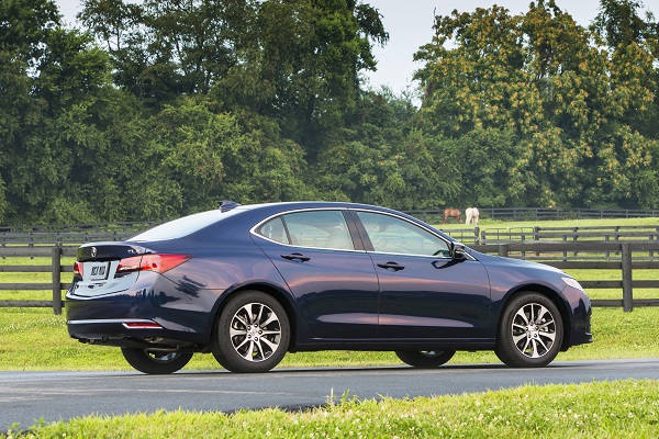 2017 Acura TLX Exterior L4.