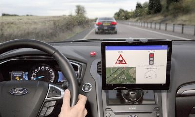 Ford testing green-light timing technology